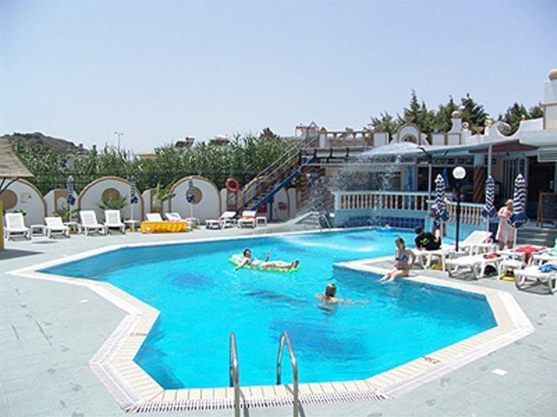 Grecian Fantasia Resort ฟาลิรากี ภายนอก รูปภาพ
