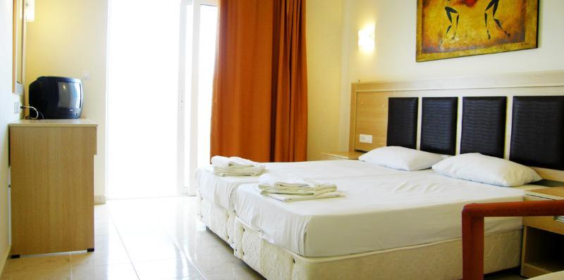 Grecian Fantasia Resort ฟาลิรากี ภายนอก รูปภาพ